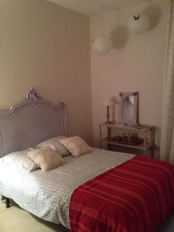 Chateau Cornillon Arles Room photo